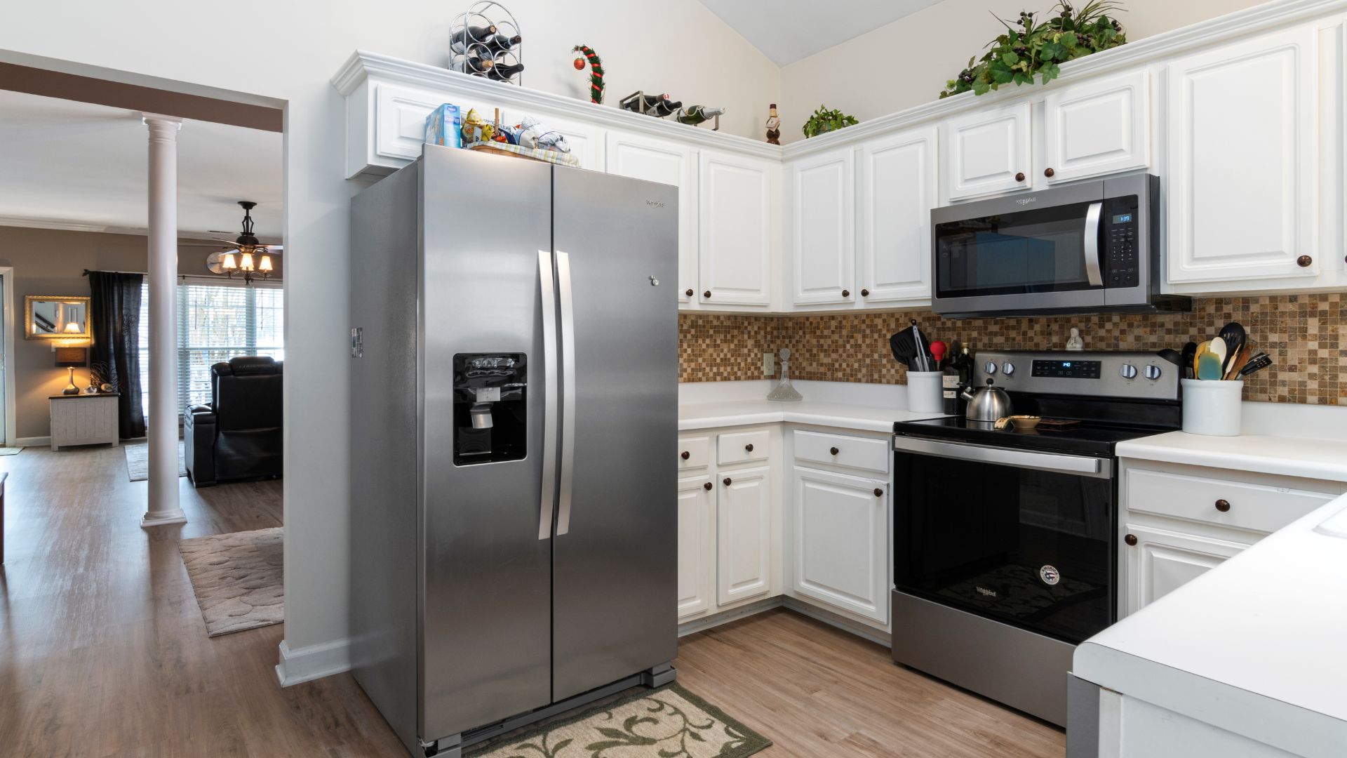 Regular cleaning service in a bright San Diego kitchen